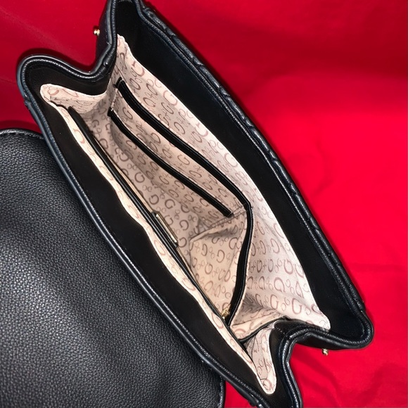 GUESS Quilted Backpack with convertible straps. - Picture 3 of 6